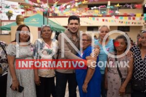 Celebra Beto Granados con las madres de la zona rural de Matamoros