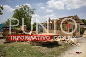 Beto Granados cumple compromiso con familia afectada e inicia construcción de cuarto habitación en Poblado Control