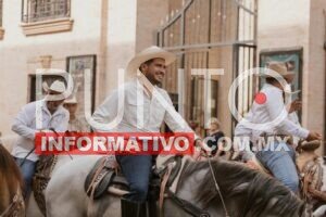 Beto Granados participa en cabalgata y refrenda su respaldo a las tradiciones de Matamoros